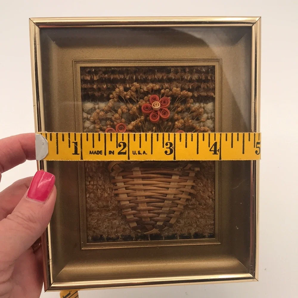 Set of 2 Vintage‎ Framed Handmade Quilled Flowers in Woven Baskets